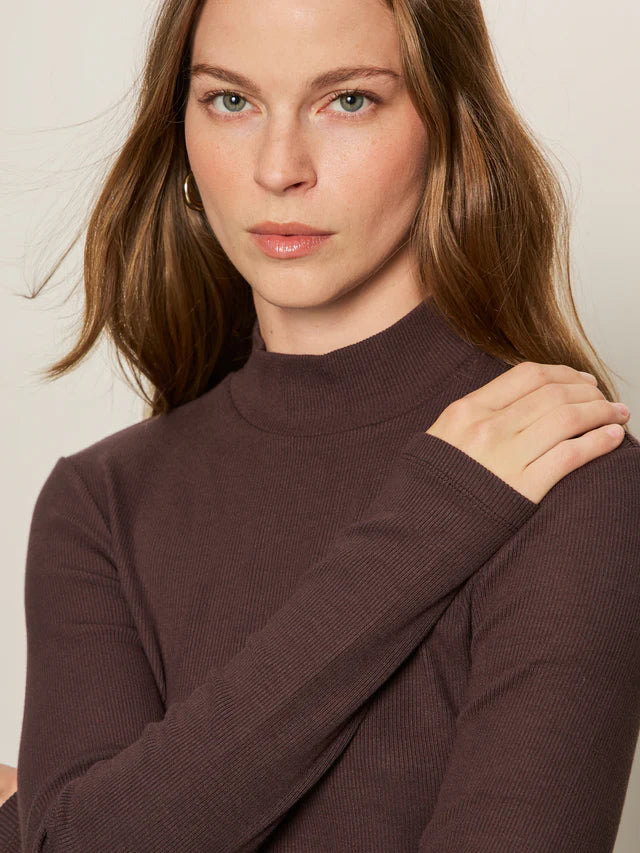 Long Sleeve Mock Essential - Semi Sweet