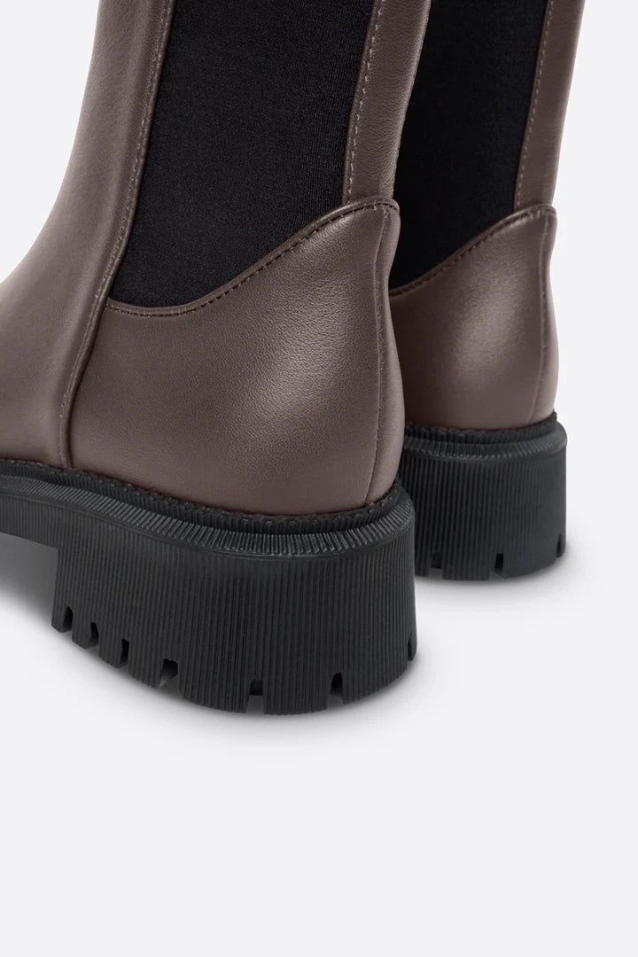 Guided Pull On Lug Sole Boot