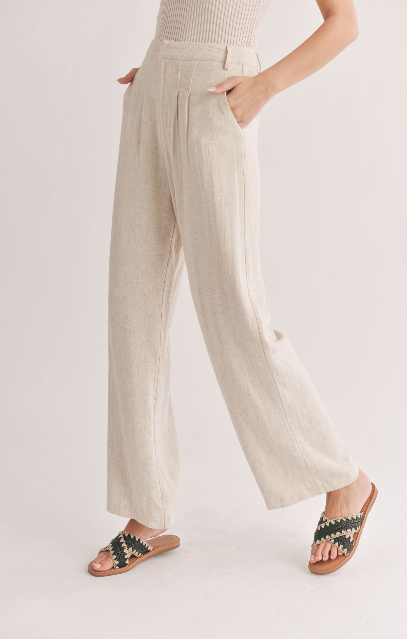 La Luna Linen Pleated Trousers