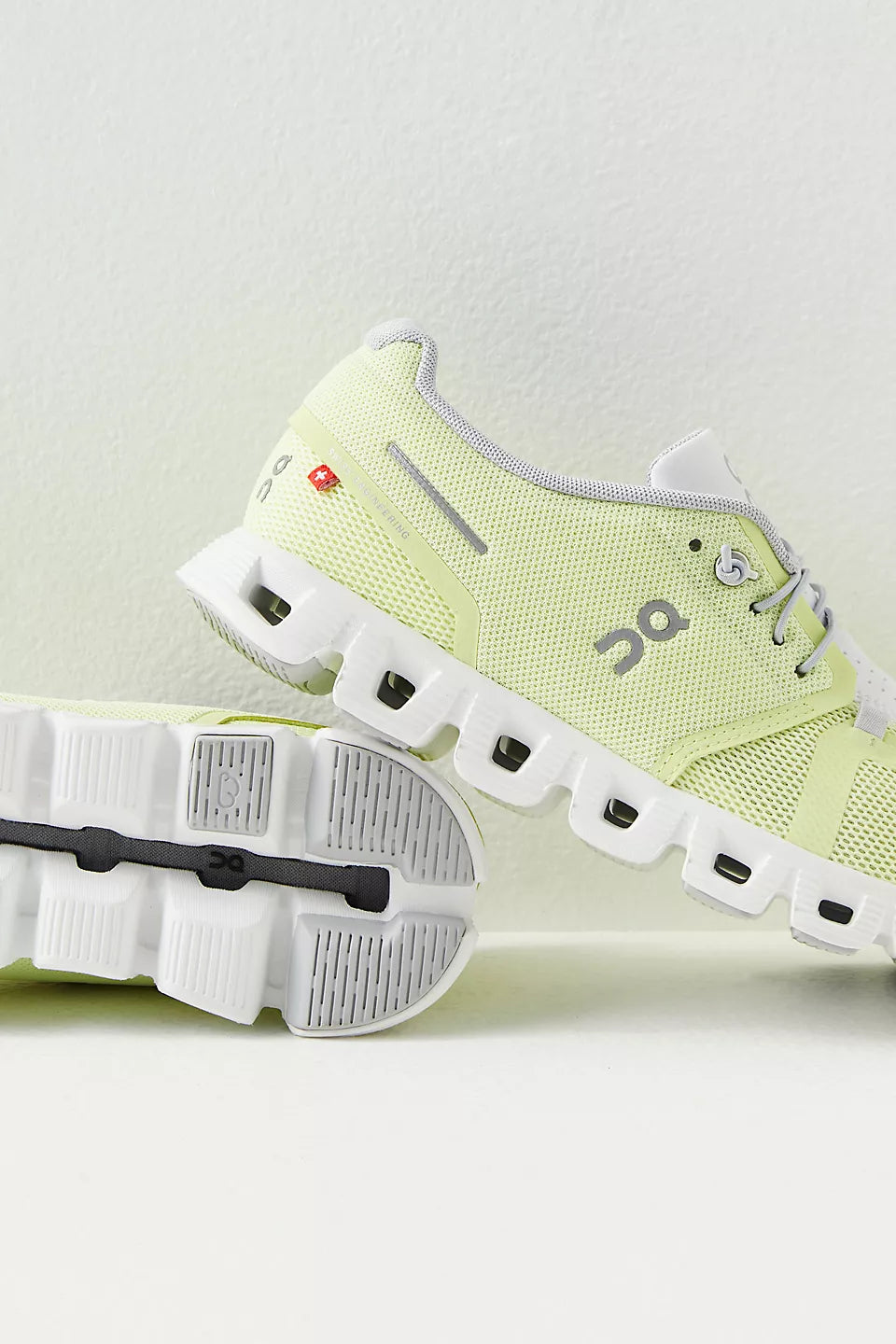 Cloud 5 - Hay Frost - Women's