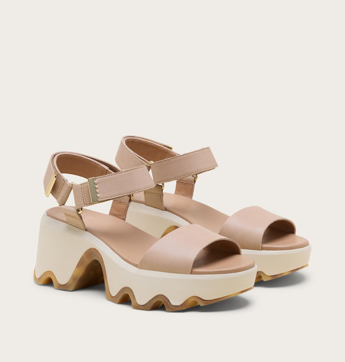 Kinetic Aura Y-Strap Women's Sandal