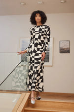 Load image into Gallery viewer, Daiya LS Dress
