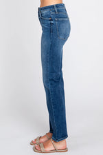 Load image into Gallery viewer, Siena Basic Straight Leg Essential Jean

