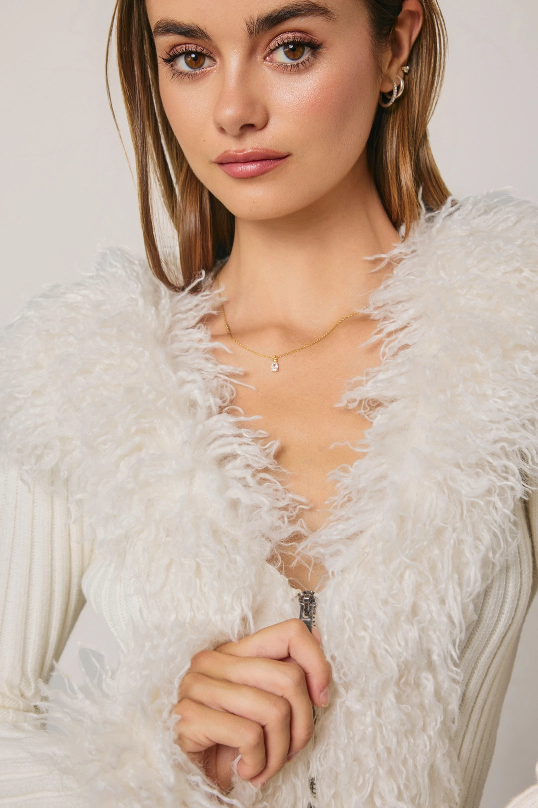 Faux Fur Trim Zip Up Knit Cardigan