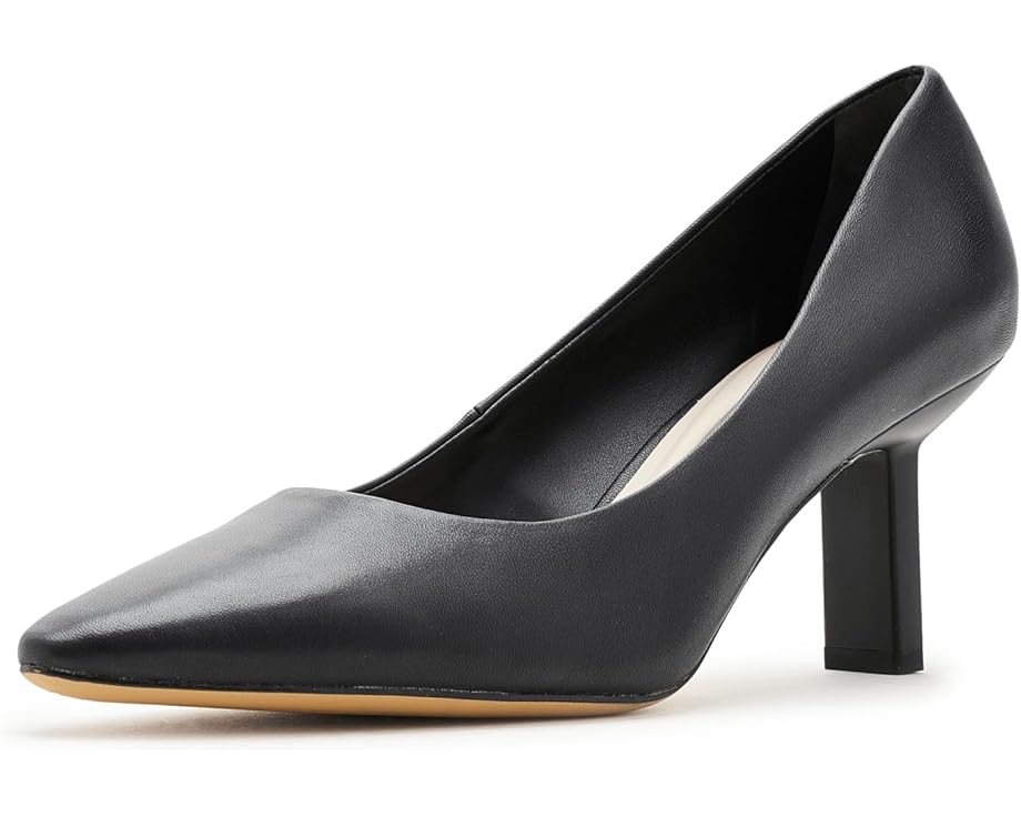 Julissa Pump