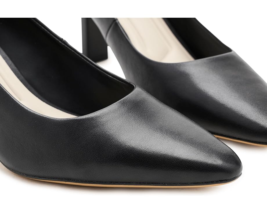 Julissa Pump
