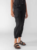 Load image into Gallery viewer, The Harmony Semi High Rise Pant Black
