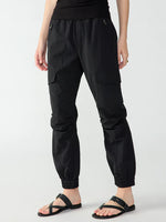 Load image into Gallery viewer, Lola Cargo Semi High Rise Pant
