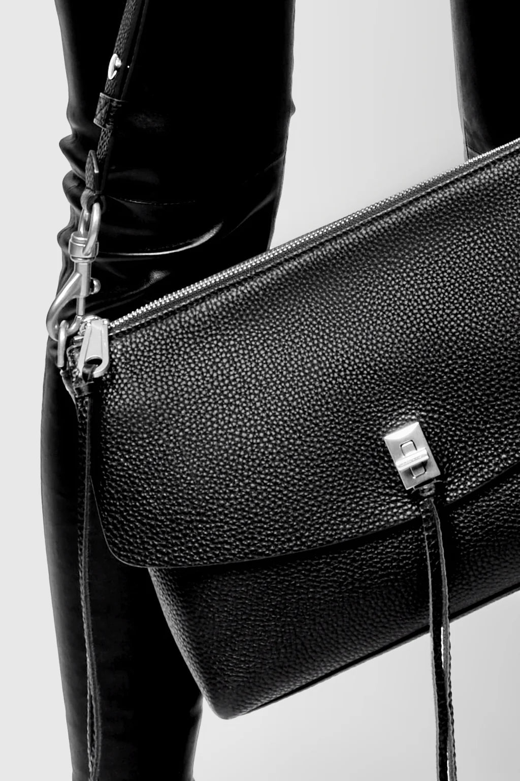 Darren Top Zip Shoulder Bag - Black