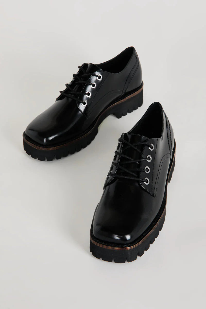 Queen Street Box Leather Oxford