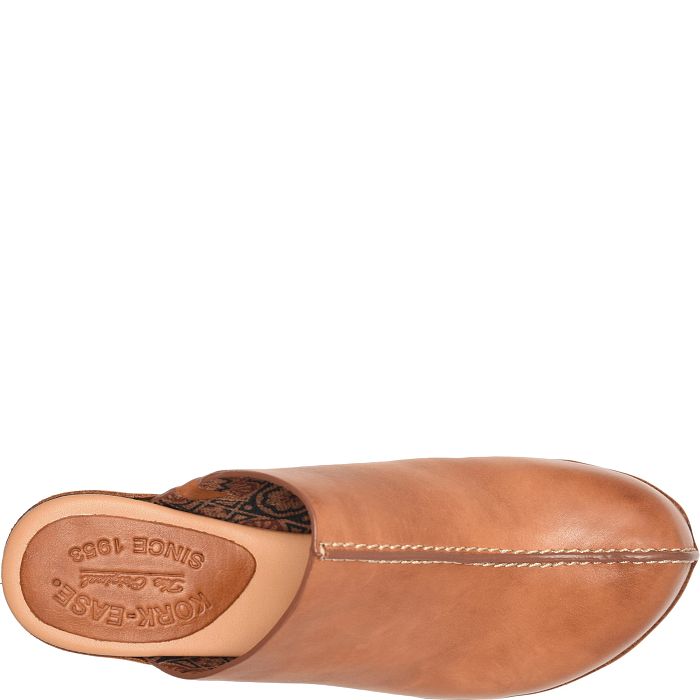 Gwendolyn Clog