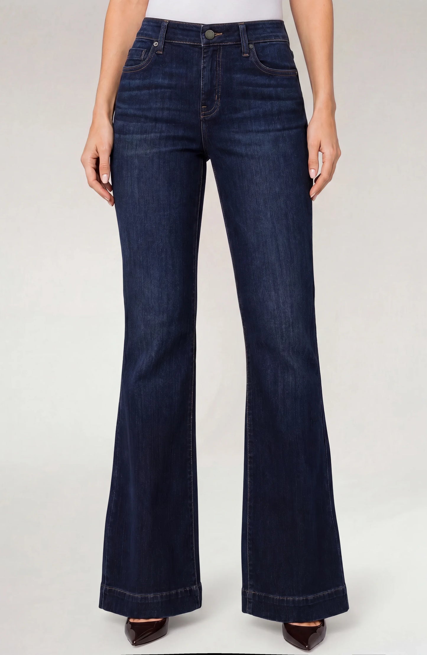Lucy Bootcut Wide Jeans