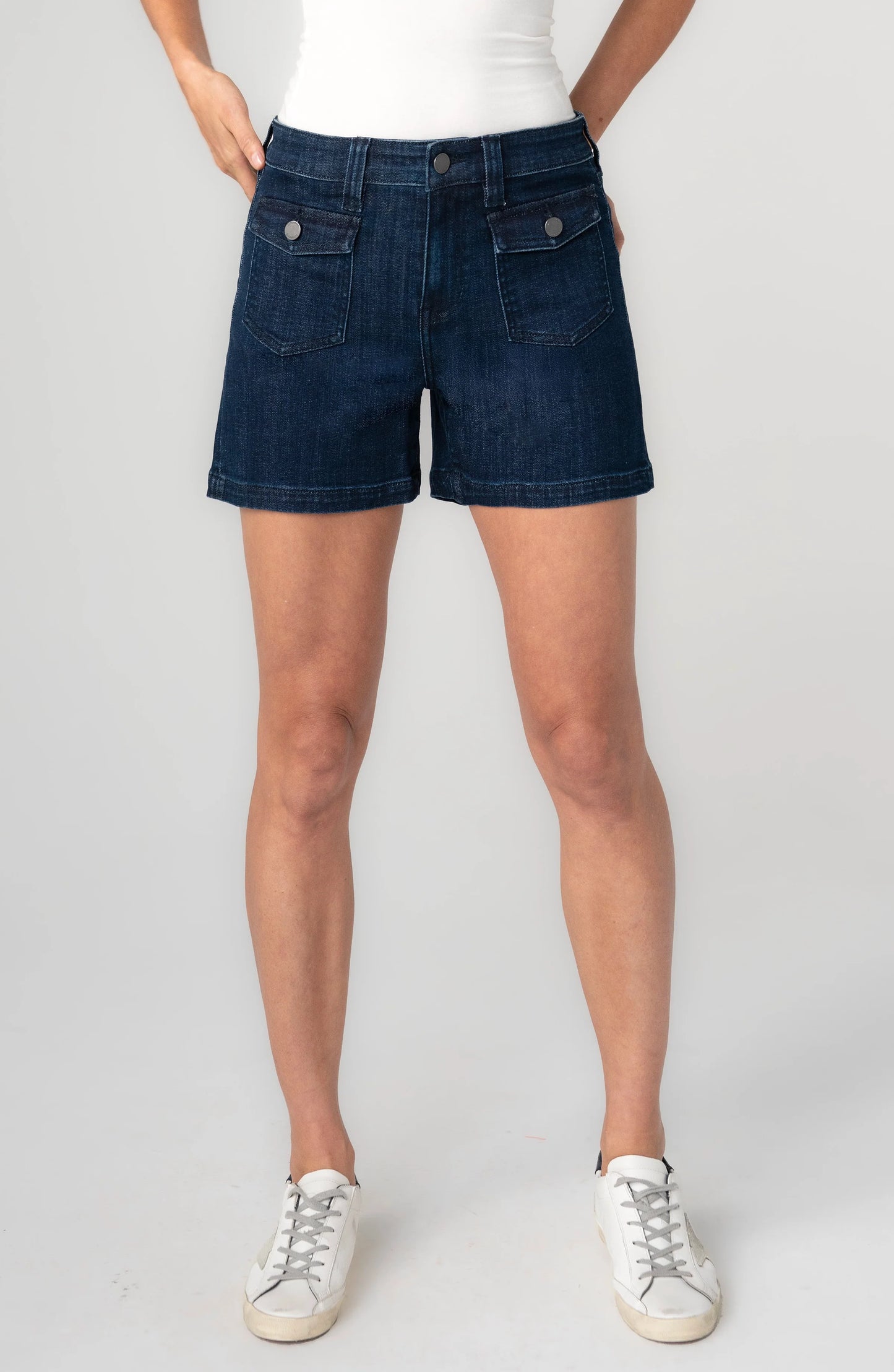 Vintage Short With Flap Front Pockets