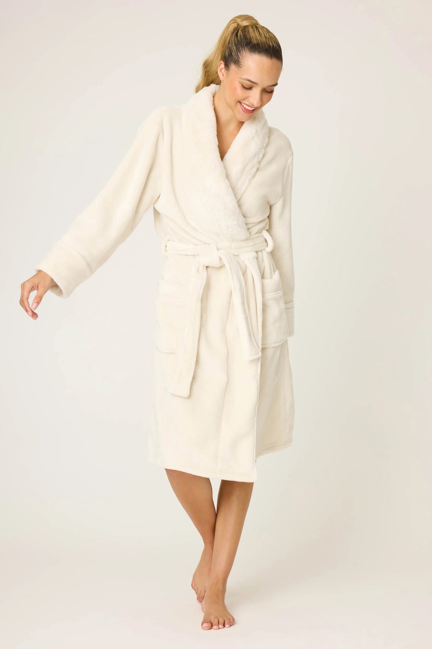 Luxe Plush Solid Ivory Robe