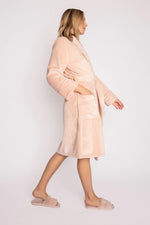 Load image into Gallery viewer, Luxe Plush Robe - Blush
