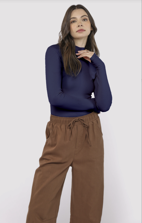 Ronan Mock Neck Top W Thumbholes