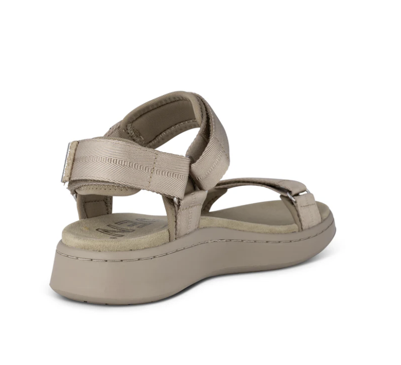 Line Sandal