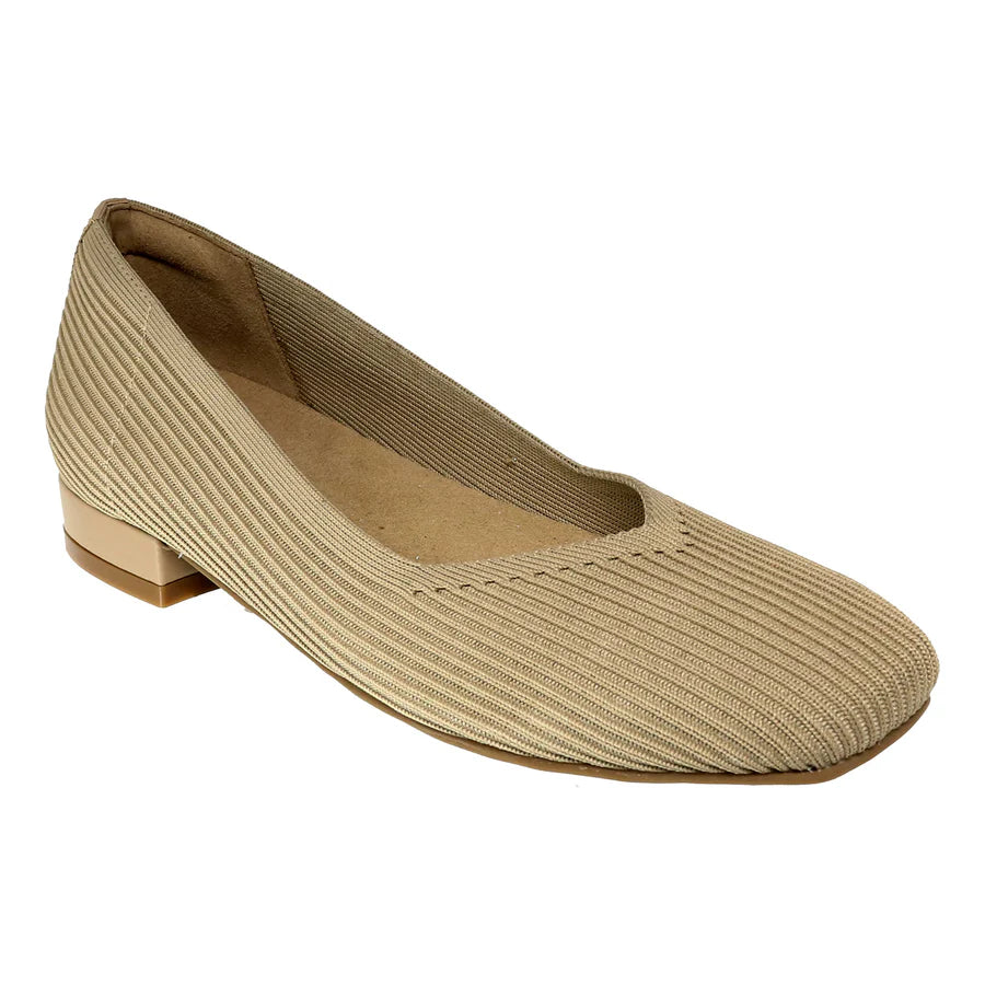 Union Stretch Fabric Square Toe Pump