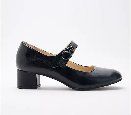 Ameliah Heel