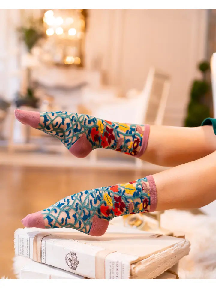 Tapestry Vines Sheer Crew Sock