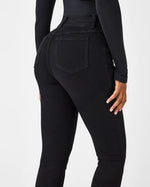 Load image into Gallery viewer, Flare Jeans - Clean Black
