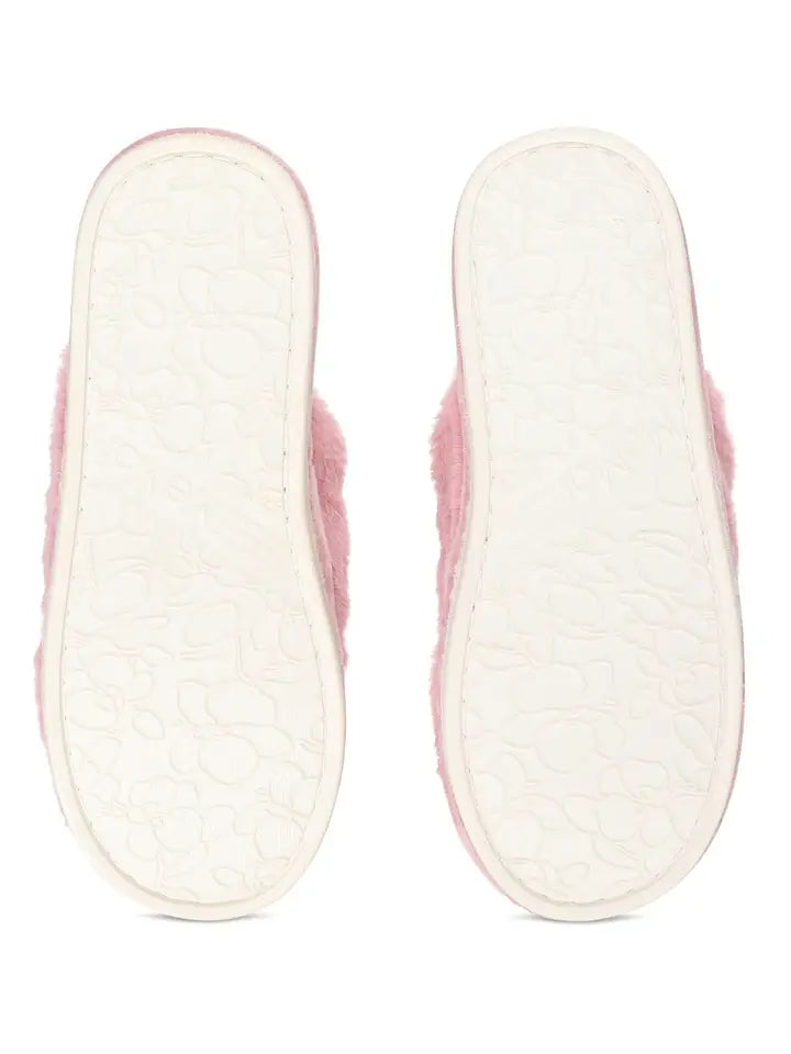 Woman's Teacup Kitty Plush Slippers