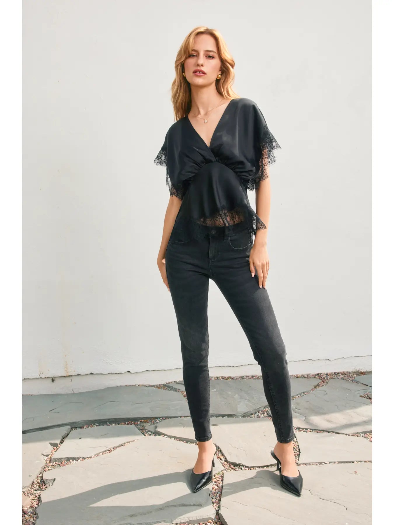 Dull Satin Lace Blouson Top