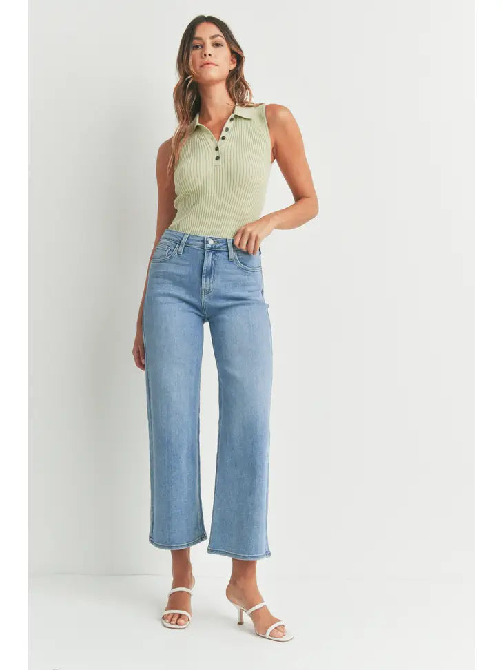 The Classic HR Wide Leg Medium Wash