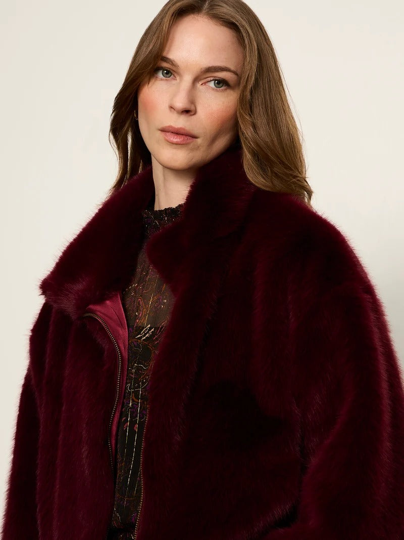 Everest Fur Bomber Bordeaux