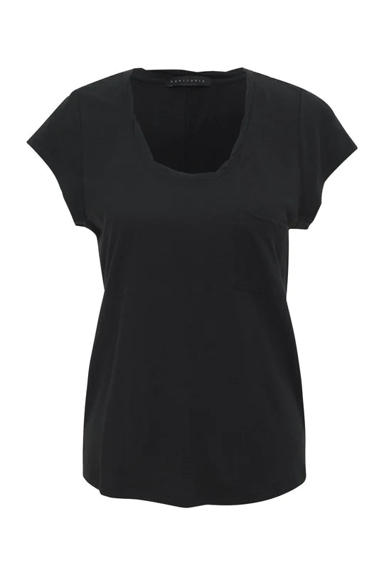Traveler Twisted Tee