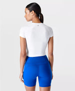 Load image into Gallery viewer, Athlete Crop Seamless Workout Tee
