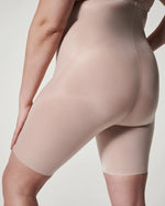 Load image into Gallery viewer, Thinstincts® 2.0 High-Waisted Mid-Thigh Short
