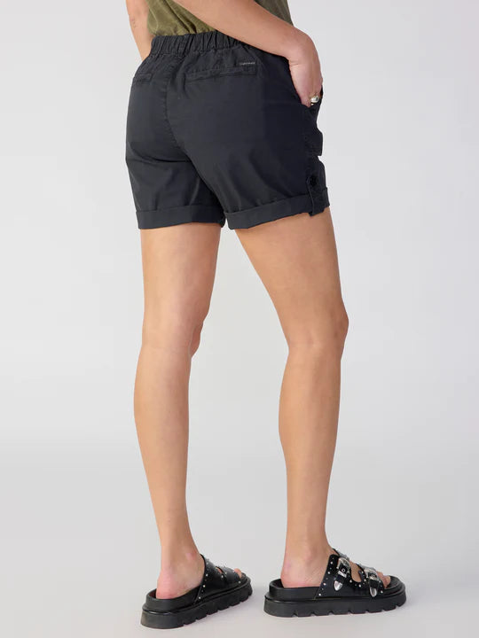 SwitchBack Cuffed Short Black