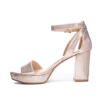 Load image into Gallery viewer, Go On Block Heel Sandal Starstone Light Gold
