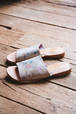 Load image into Gallery viewer, Vicente Slide Sandals

