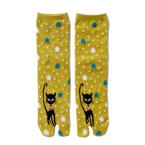 Black Kitty Cat Sakura Tabi Toe Socks