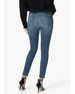 Load image into Gallery viewer, Hi-Rise Honey Skinny Jean
